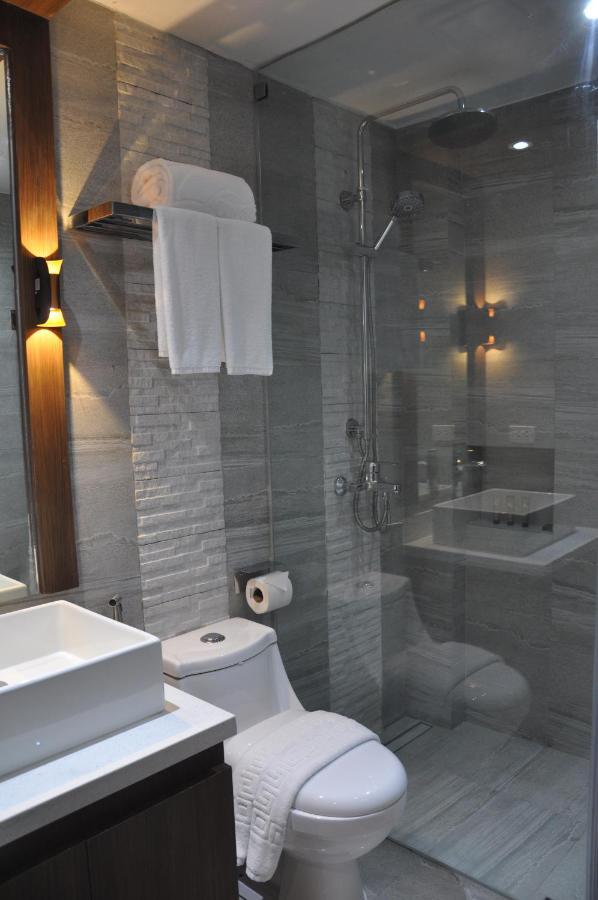 Acuatico Beach Resort & Hotel Inc. San Juan  Luaran gambar
